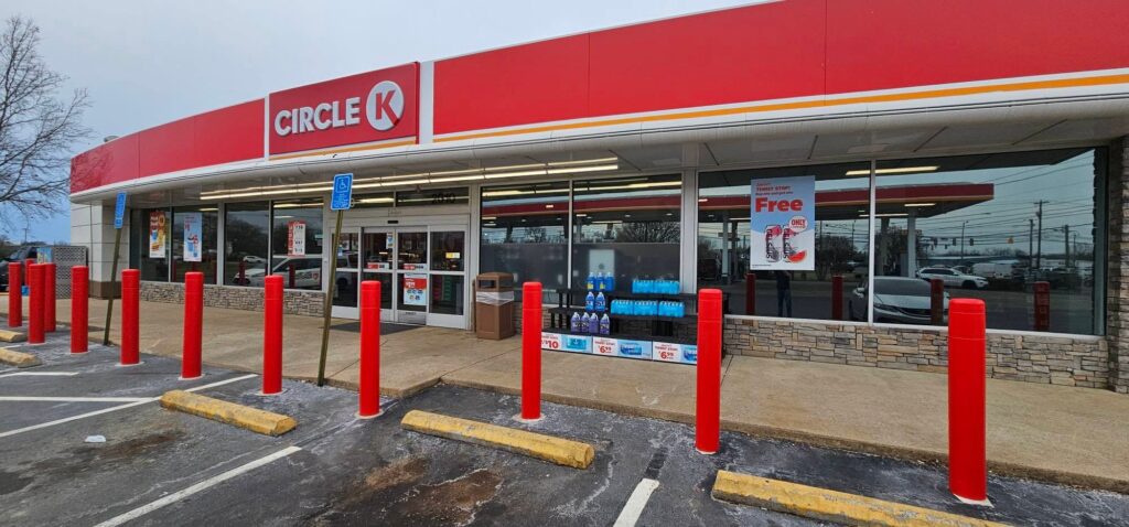 Convenience store storefront in Kimball, TN with commercial window film by Solar Sentinel